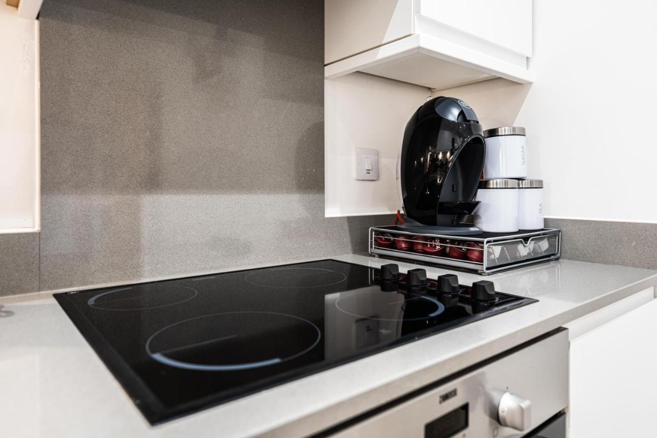 Mission Wave - Venture Apartment Staines-upon-Thames Екстериор снимка