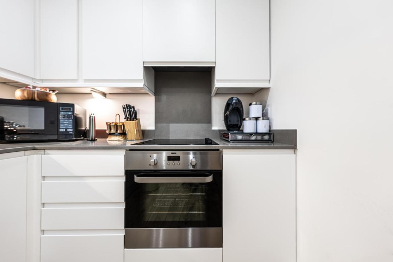 Mission Wave - Venture Apartment Staines-upon-Thames Екстериор снимка
